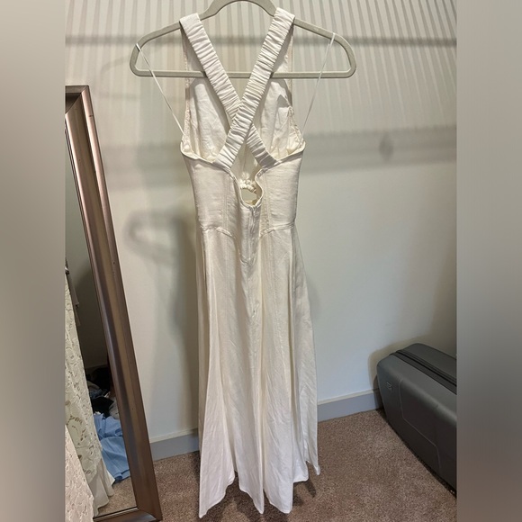 SOLD C/meo New Direction Linen-Blend Midi White Dress (XS). Engagement - Picture 8 of 9